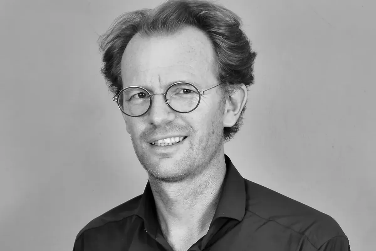 David Vandevoort, a pharmacist and cosmetic safety assessor at Belgian regulatory consultancy SARVA Reg.